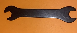 *USED* 10875-SINGER-VINTAGE SPANNER WRENCH (FLAT)-FREE SHIPPING* - Picture 1 of 2