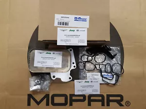 Motore Olio Cooler Jeep Wrangler JK 2.8CRD 2007-2018 Mopar 68032203AA & Gasket - Picture 1 of 3