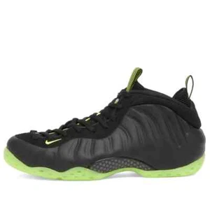 Nike Air Foamposite One Sneaker in Schwarz und Volt Schuhe - Bild 1 von 6