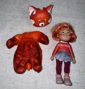 Disney Doll Just Play Turning Red Meilin Lee 6” Deluxe con Costume Panda Pixar - Foto 1 di 3