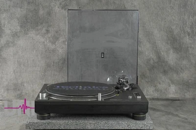 Tocadiscos Technics SL-1200MK5 Negro Direct Drive DJ en Buen Estado Foto 1 de 4