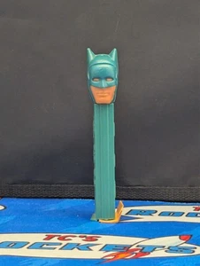 1985 Batman - Blue Pez Dispenser DC Comics - Picture 1 of 2