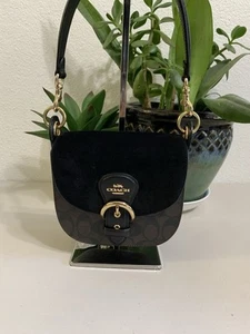COACH Crossbody Or Shoulder Black Leather Bag (In Excellent Condition) Size;7X6 - Picture 1 of 12