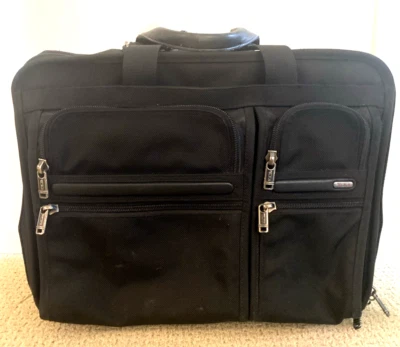 TUMI Alpha 26103D4 ~ Maletín con ruedas expandible de lujo de nailon negro Foto 1 de 4