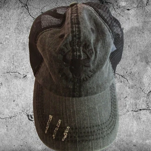 EMBROIDERED FITNESS MESH CAP GYM CAP STRONG LIKE BULL CAP BLACK GRAY DISTRESSED - Picture 1 of 3