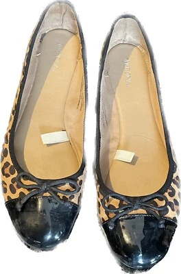 MERONA  Cheetah print shoes women size  8.5 Fabric Flats Bow on top. - Image 1 of 3