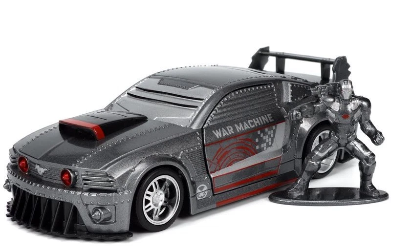 JADA TOYS, FORD Mustang 2007 con figura della MACCHINA DA GUERRA, 1/32,  JAD3... - Immagine 1 di 4