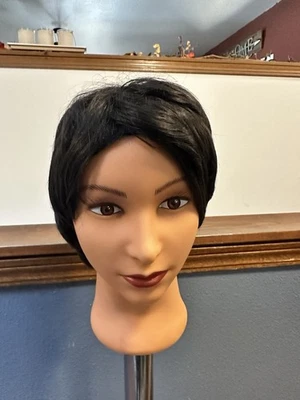 Black Pixie Pre Loved sintético Foto 1 de 4