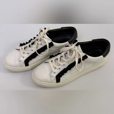 ZAPATILLAS DE GOLF TORY BURCH CON VOLANTES BLANCAS/AZUL MARINO TALLA 9,5 Foto 1 de 4