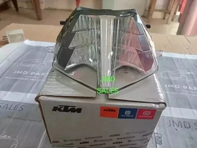 Luz Trasera Compatible con KTM Duke 200 250 390 Modelo Año 2017-2022 Foto 1 de 4
