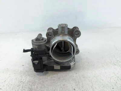 Chevrolet 2016-2022 carrocería de acelerador de chispa GEG8B Foto 1 de 4