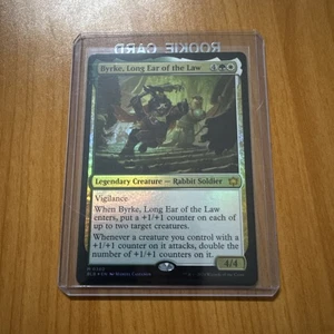 Byrke Long Ear Of The Law (Foil) N/M - Bloomburrow MTG Magic The Gathering Card - Foto 1 di 2