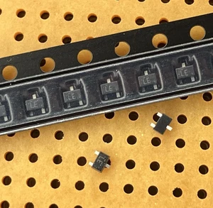 100mA 50V PNP 22kΩ 1:1 Resistor Equipped Digital Transistor DRA5124E0L SOT323 - Picture 1 of 4
