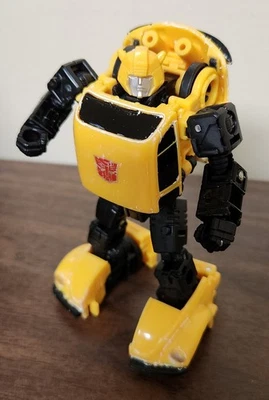 TRANSFORMERS G1 RETRO CARD BUMBLEBEE VOLKSWAGON BEETLE WALMART EXCLUSIVE FIGURE - Image 1 of 4