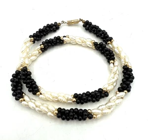 Vintage Faux Rice Pearl Black Beaded Necklace Twisted Multi Strand Barrel Clasp - Picture 1 of 8