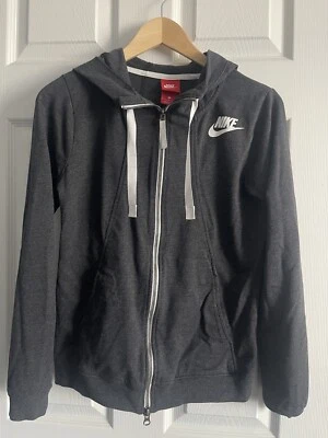 Sudadera con Capucha Nike Cremallera Completa Para Mujer S Gris Oscuro Tejido Bolsillos Logo Swoosh Cinta Blanca Foto 1 de 4