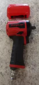 Snap-On PT350 - 1/2" DR Super Duty Stubby Air Impact Gun Wrench - Red - Bild 1 von 11