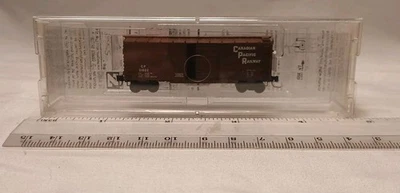 *Z*-Scale|500 00 110| Canadian Pacific Railway 40' Standard Box Car Single Door - Image 1 of 4