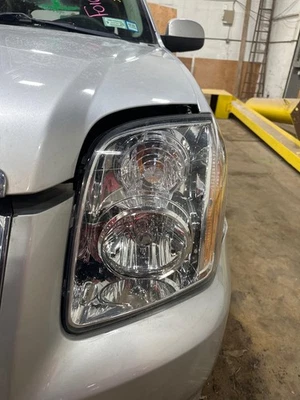07 08 09 10 11 12 13 14 GMC YUKON Headlamp Assembly Left - Изображение 1 из 3