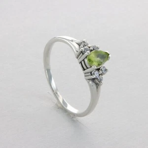 Green PERIDOT Ring with 6 Cubic Zirconia CZs - 925 STERLING SILVER #1e - Picture 1 of 8