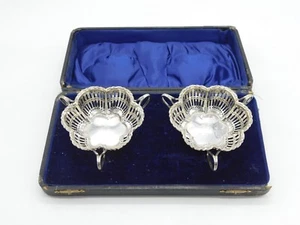 Boxed Sterling Silver Pierced Tyg Dishes Pair Thai Royal Crest Antique 1915 - Picture 1 of 6