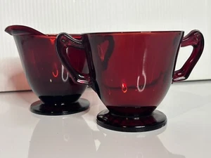 Vintage 1938-1967 MCM Anchor Hocking Royal Ruby Red Glass Creamer & Sugar Set - Picture 1 of 9