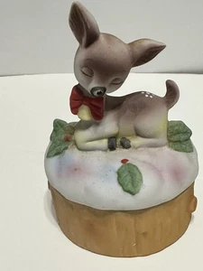 Vintage Christmas Holiday  Fawn Hand Painted Porcelain Trinket Box - Picture 1 of 8