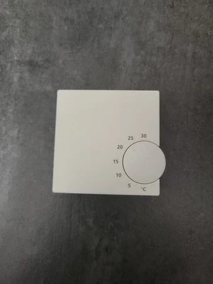 Elektronisches Raumthermostat SALUS RT10 Fussbodenheizung Radiatoren Heizungen - Bild 1 von 3