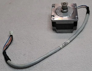 Moons Stepping Motor 23HS0033-02 für KVH TracVison M2 - Bild 1 von 8