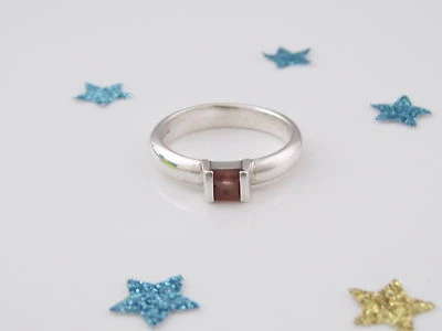 Anillo apilable de turmalina rosa plata Tiffany & Co talla 5,5 Foto 1 de 4