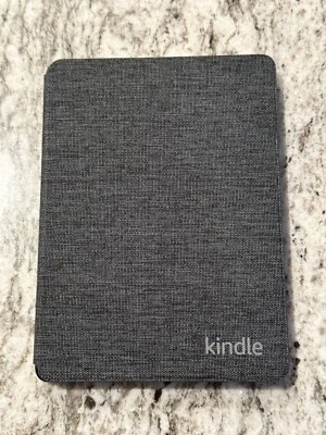 Funda Amazon Kindle Paperwhite (11.ª generación) tela plegable WaterSafe - negra Foto 1 de 3
