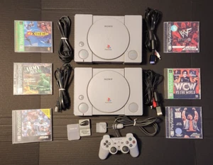 Paquete PlayStation 1. 2 PS1s con cables. 1 mando y 6 juegos - Imagen 1 de 16