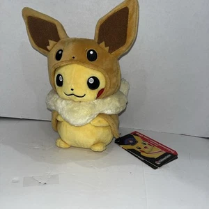 Pokemon Pikachu Usando Capa Eevee - Imagen 1 de 7