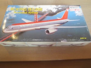 Boeing 757-200 Northwest Airlines Pratt & Whitney PW2037 Minicraft 14467 1:144 - Photo 1/3
