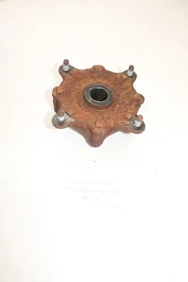 Polaris Sportsman 700 Carb 2002 4x4 rueda trasera buje izquierdo oxidado Foto 1 de 4