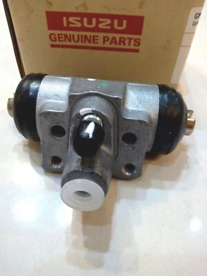 X2 ISUZU D-MAX CYLINDER WHEEL REAR  BRAKE PICK-UP 2005-16 TFR TFS GENUINE PARTS - Image 1 of 4