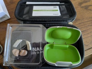 Phonak Aude'o L - 312 RITC Hearing aids in champagne new plus TV connector open - Picture 1 of 4