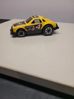 Винтажный Tonka Япония Yel #4 аукцион трение гоночный автомобиль сцепление поппер 5,5 x 2,5" - Изображение 1 из 4