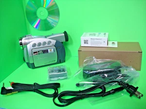 RECONDITIONED Canon ZR40 HD miniDV camcorder TESTED working normally - Picture 1 of 1