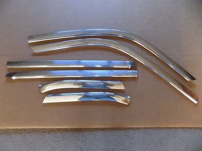 Chrysler Windsor 1961 puerta superior moldura de acero inoxidable sedán de 4 puertas Foto 1 de 4