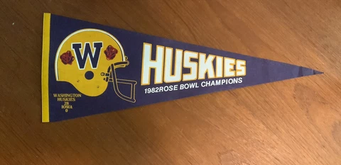 Vtg 80s UW WASHINGTON HUSKIES 30" PENNANT! VINTAGE 1982 ROSE BOWL CHAMPIONS! Cover