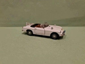 HONGWELL MG B CABRIOLET POLICE UK SCALA 1:43  - Foto 1 di 8