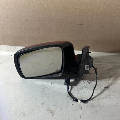 Dodge Journey 2013 conductor vista lateral izquierda espejo retrovisor eléctrico rojo E1IBV Foto 1 de 3