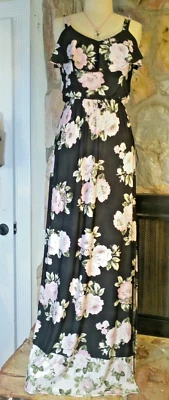 Vestido Maxi Três Corações Rosa, Decote Querida Preto/Rosa Com Fenda Tamanho P - Imagem 1 de 4