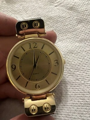 Gossip Unisex Reloj de Pulsera Correa de Cuero Genuino Negro Batería Nueva Foto 1 de 4