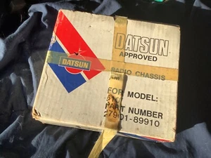 DATSUN HL 510 am radio assembly nos. 27901 - 89910 - Picture 1 of 6