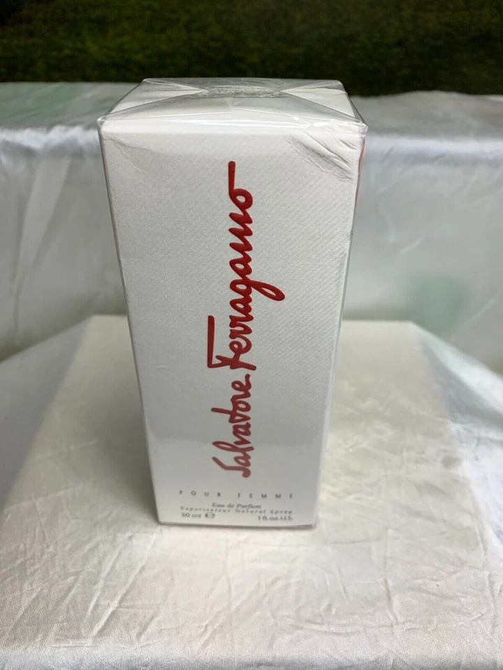 Salvatore Ferragamo Pour Femme 女士香水淡香水 1 液量盎司/30 毫升全新带盒 — 第 1/1 张图片
