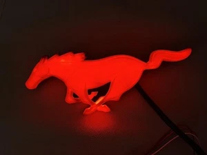 Ford Mustang 2015-22 emblema de cola iluminado, negro - Imagen 1 de 1