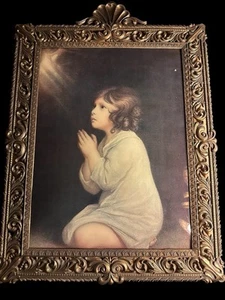 Retrato grande antiguo de vidrio burbuja convexo con marco de latón ornamentado - bebé Samuel. - Imagen 1 de 6