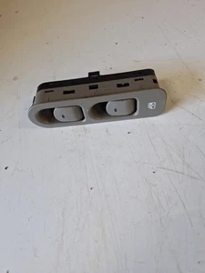 04 Saturn L300 Window Switch - Picture 1 of 2